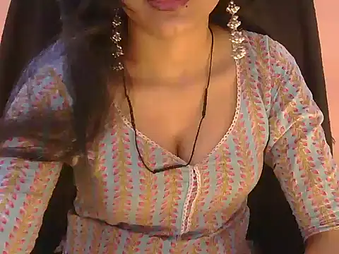 Cute Pihu01 online show from 4, 4, 2026