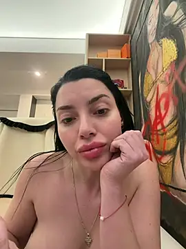 Snapshot of Mia_Splash chatting on 8, 4, 2026 Mia Splash online show from 8, 4, 2026