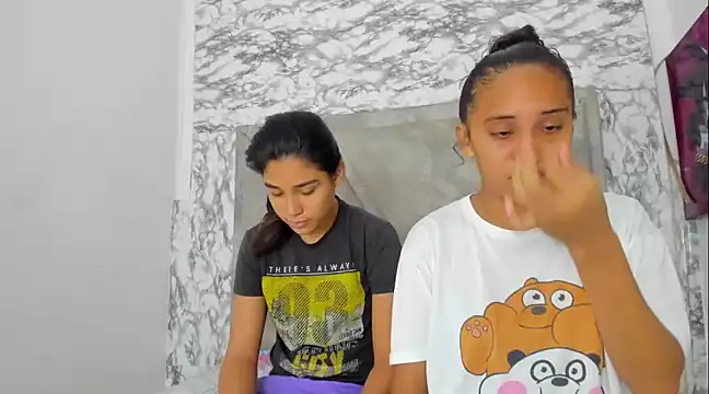 Snapshot of ElizaAndQuisha chatting on 3, 3, 2025 ElizaAndQuisha online show from 3, 3, 2025