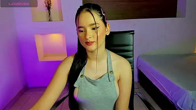 Snapshot of JasmineBella0 chatting on 27, 2, 2025 JasmineBella0 online show from 27, 2, 2025