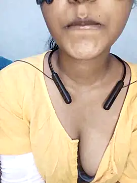 Snapshot of Ashugril_hot chatting on 8, 3, 2025 Ashugril hot online show from 8, 3, 2025