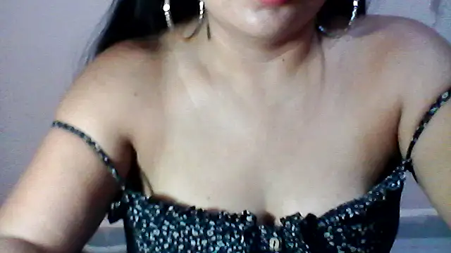 Snapshot of shashel5 chatting on 28, 4, 2026 shashel5 online show from 28, 4, 2026