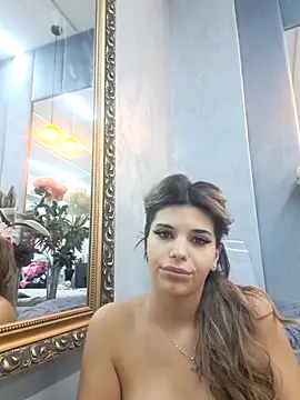 Bella Posh online show from 19, 10, 2025