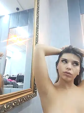 Bella Posh online show from 23, 10, 2025