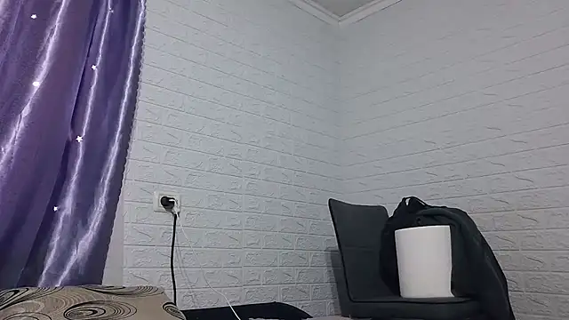 Ramona870 online show from 19, 4, 2026