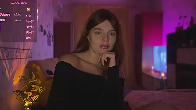 CherryRed Girl online show from 23, 10, 2025