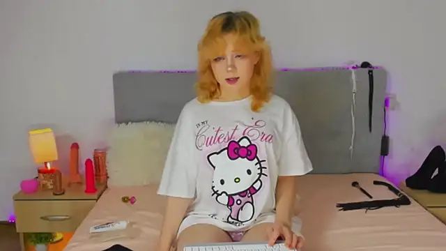 Snapshot of EmilyAngells chatting on 22, 11, 2025 EmilyAngells online show from 22, 11, 2025