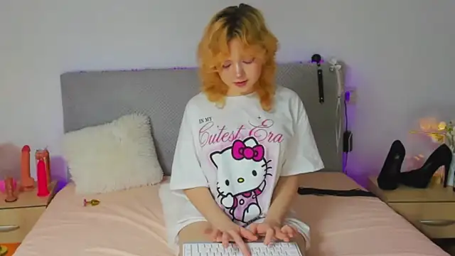 Snapshot of EmilyAngells chatting on 23, 11, 2025 EmilyAngells online show from 23, 11, 2025