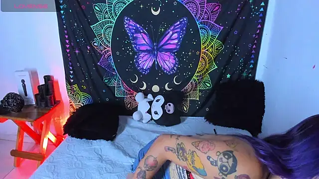 Snapshot of ChloeAllennn chatting on 25, 2, 2025 ChloeAllennn online show from 25, 2, 2025