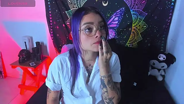 Snapshot of ChloeAllennn chatting on 11, 3, 2025 ChloeAllennn online show from 11, 3, 2025