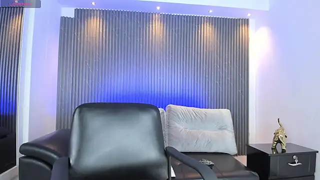Snapshot of Ivaannaa_ chatting on 2, 10, 2025 Ivaannaa online show from 2, 10, 2025