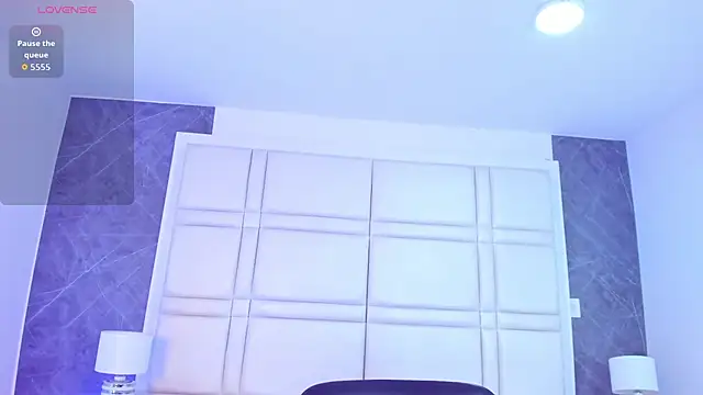 Ivaannaa  online show from 24, 4, 2026