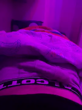 giuseppe18yo online show from 28, 2, 2025