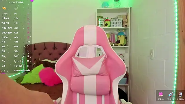 kit kat 10 online show from 4, 3, 2025