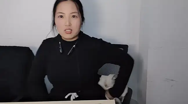 Ellie-BabyLoe online show from 26, 2, 2025