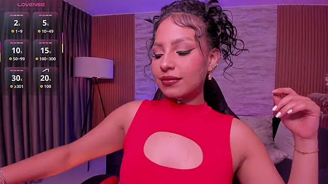 hannah thomson  online show from 29, 10, 2025