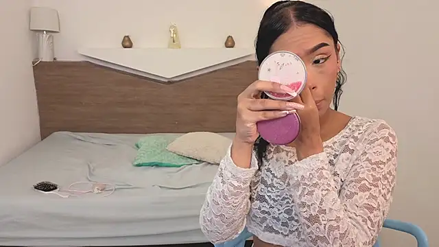 ChloeMoon9 online show from 13, 1, 2026