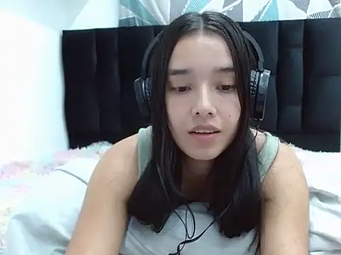 Snapshot of _luna_777 chatting on 9, 10, 2025 luna 777 online show from 9, 10, 2025