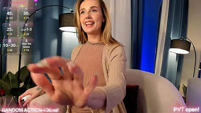 Snapshot of luna_joy_ chatting on 9, 10, 2025 luna joy online show from 9, 10, 2025