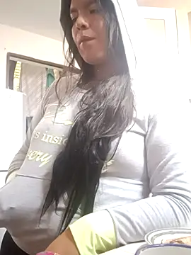 Snapshot of krolay16 chatting on 18, 3, 2025 krolay16 online show from 18, 3, 2025