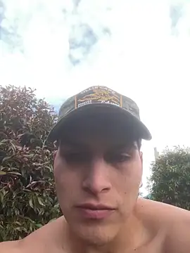 Snapshot of MaxxxSteil chatting on 10, 10, 2025 MaxxxSteil online show from 10, 10, 2025