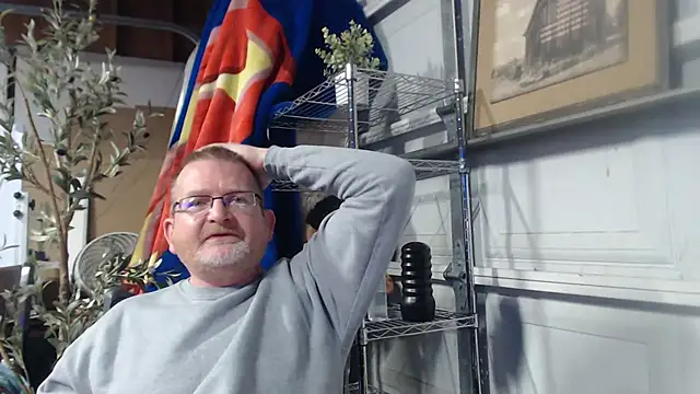 Randomoldguy615 online show from 2, 3, 2025