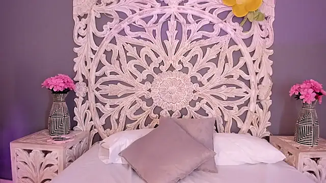 AnnieGibbyns online show from 12, 3, 2026