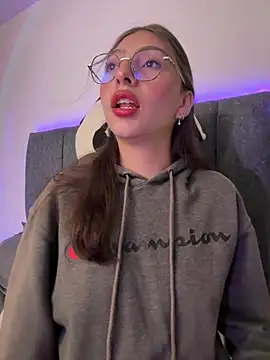 Dirty-Bunnyyy online show from 17, 4, 2026