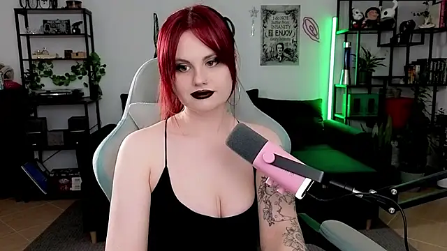 Della Ideal online show from 9, 6, 2026