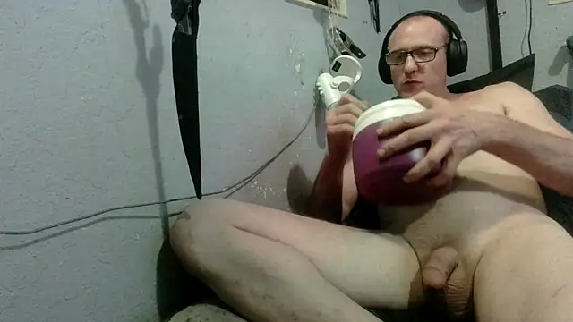 Snapshot of PornStro921 chatting on 15, 6, 2026 PornStro921 online show from 15, 6, 2026