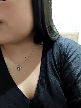 Snapshot of virginbrunette99 chatting on 6, 11, 2025 virginbrunette99 online show from 6, 11, 2025