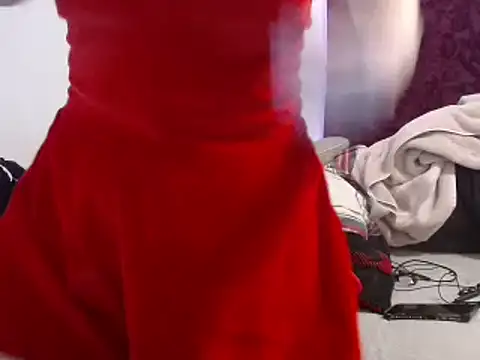 Hotmodel1984 online show from 9, 12, 2024