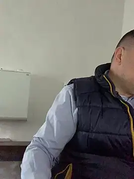 Mike8523 online show from 7, 4, 2026