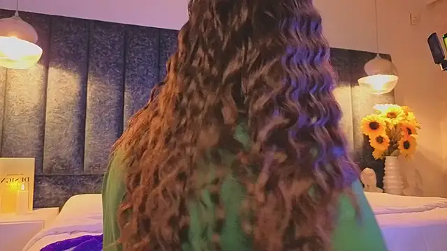 Snapshot of Ariannaa_Suarez1 chatting on 26, 2, 2026 Ariannaa Suarez1 online show from 26, 2, 2026