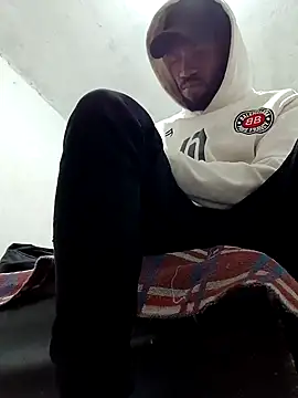 Snapshot of aventuraparatiM_o_r_e chatting on 26, 2, 2025 aventuraparatiM o r e online show from 26, 2, 2025