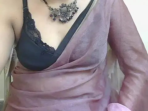 Snapshot of Lovely_Manvi chatting on 2, 10, 2025 Lovely Manvi online show from 2, 10, 2025
