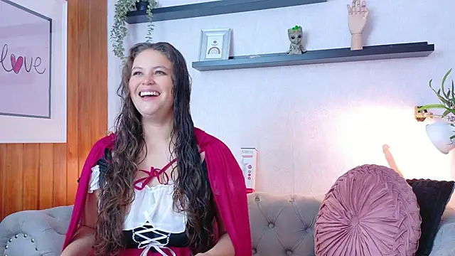 Anaise latif online show from 25, 10, 2025