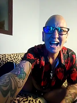 Snapshot of Emma_Milf25 chatting on 24, 11, 2025 Emma Milf25 online show from 24, 11, 2025