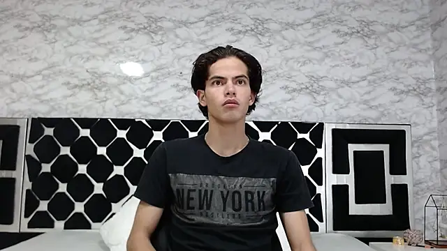 Snapshot of Maximoherrera_16 chatting on 1, 3, 2025 Maximoherrera 16 online show from 1, 3, 2025