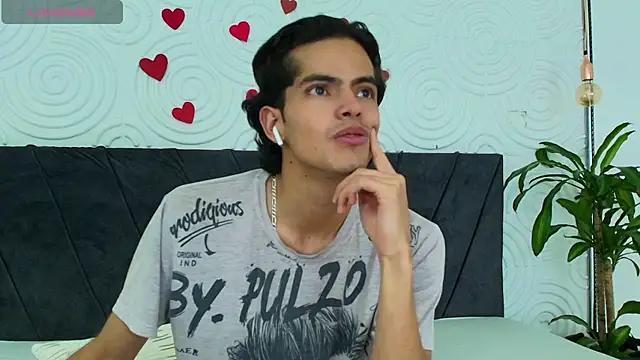 Snapshot of Maximoherrera_16 chatting on 5, 3, 2025 Maximoherrera 16 online show from 5, 3, 2025