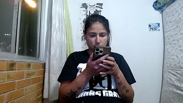 Escarcha-blue online show from 2, 12, 2025