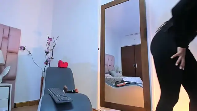 kamii arias online show from 30, 3, 2026