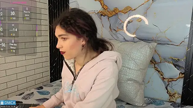 MaeveKuro online show from 15, 11, 2025