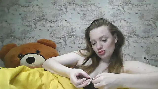 Snapshot of Eveline_May chatting on 19, 3, 2025 Eveline May online show from 19, 3, 2025