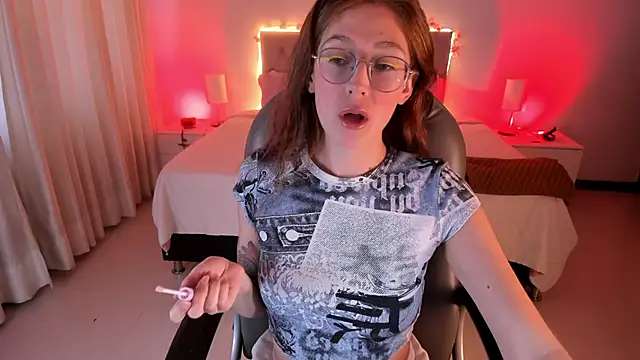 Emily Warren  online show from 3, 10, 2025