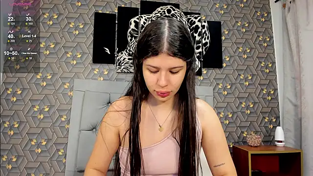 Snapshot of Nicolane_Palmer chatting on 8, 3, 2025 Nicolane Palmer online show from 8, 3, 2025