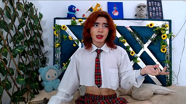 Snapshot of charly__evans chatting on 24, 10, 2025 charly evans online show from 24, 10, 2025