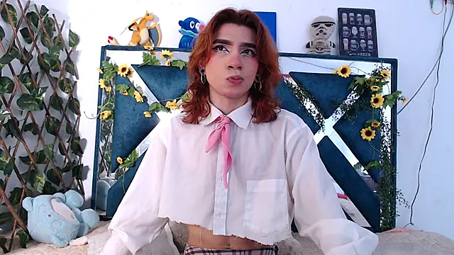 Snapshot of charly__evans chatting on 4, 11, 2025 charly evans online show from 4, 11, 2025