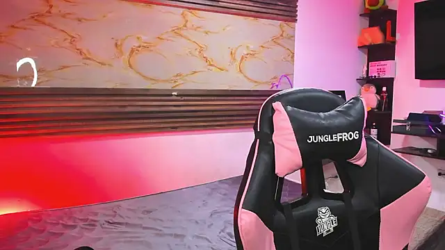 Snapshot of Cloe_roouse chatting on 18, 3, 2026 Cloe roouse online show from 18, 3, 2026