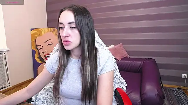 JenniferStone online show from 9, 4, 2026